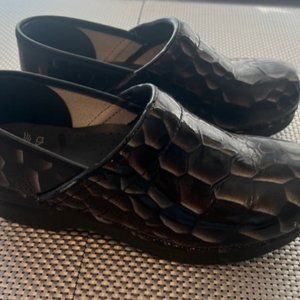 Woman's Dansko Clogs